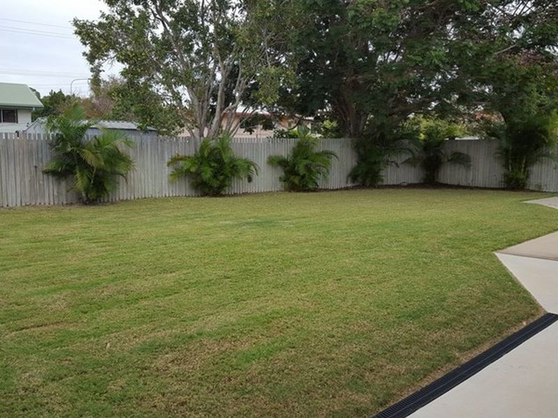2/18 Hillview Place, Bowen QLD 4805