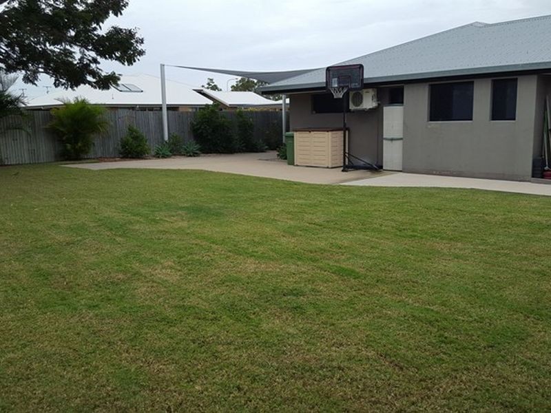 2/18 Hillview Place, Bowen QLD 4805