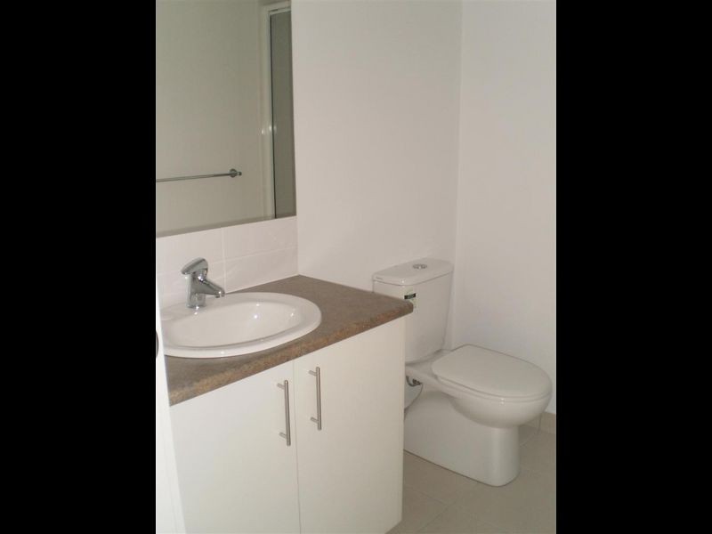 4/74a Powell Street, Bowen QLD 4805