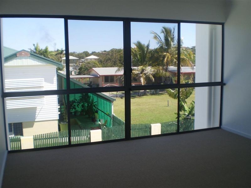 4/74a Powell Street, Bowen QLD 4805