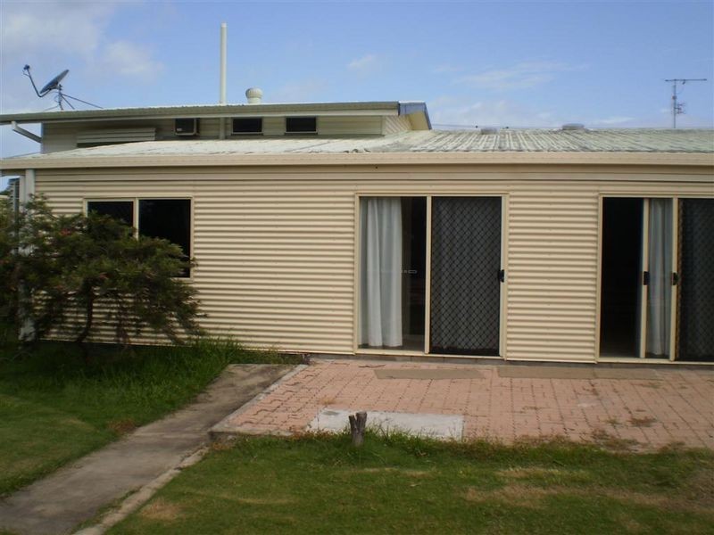 8 McDougall Street, Bowen QLD 4805