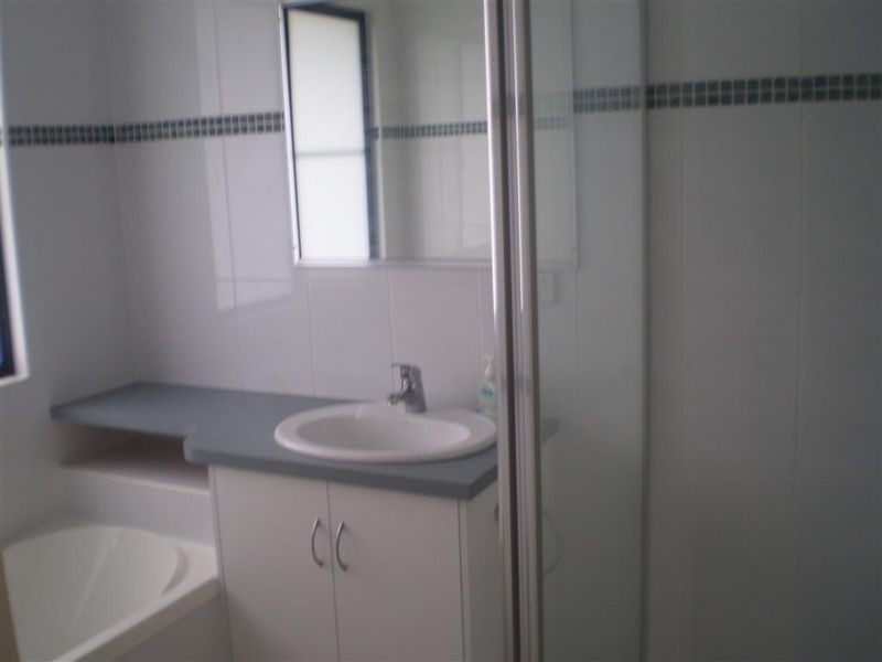 2/2 Allan Place, Bowen QLD 4805