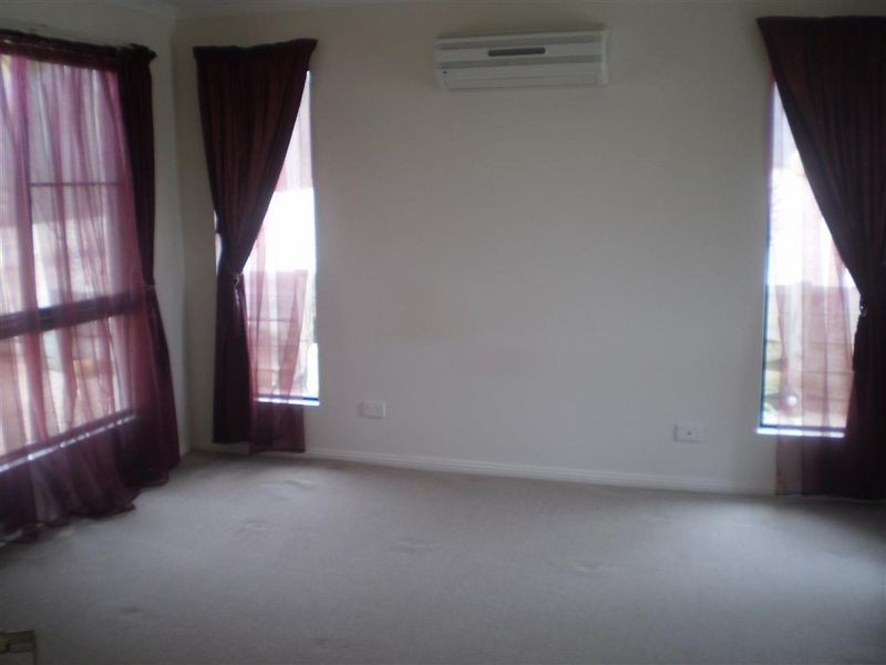 2/2 Allan Place, Bowen QLD 4805