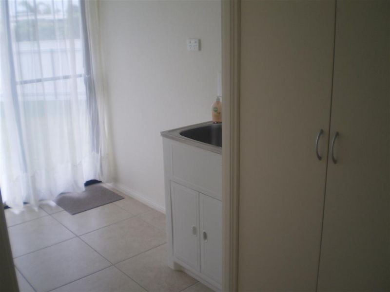 2/2 Allan Place, Bowen QLD 4805