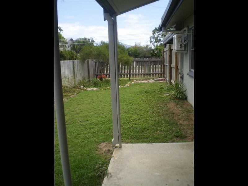 1/25 St Kilda Street, Bowen QLD 4805