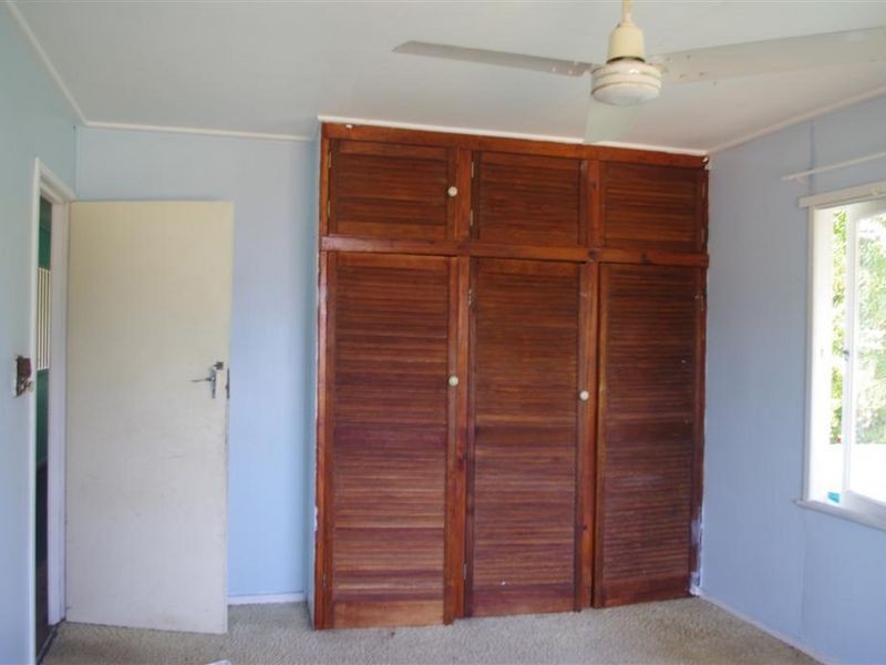 28 Livingstone Street, Bowen QLD 4805