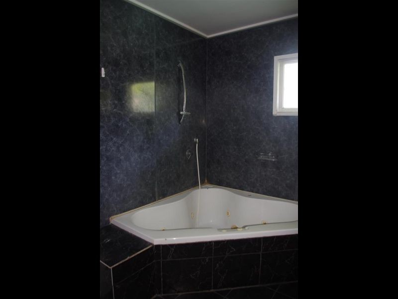 28 Livingstone Street, Bowen QLD 4805