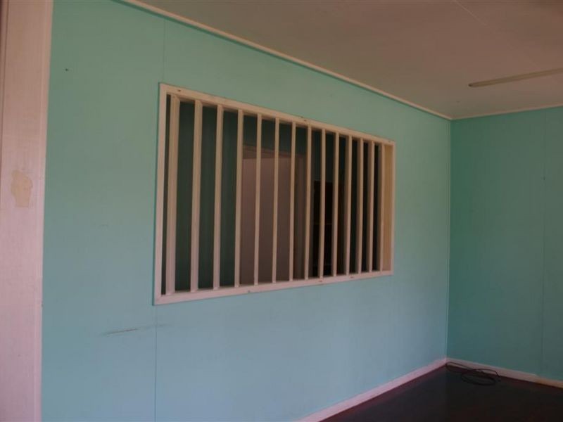 28 Livingstone Street, Bowen QLD 4805