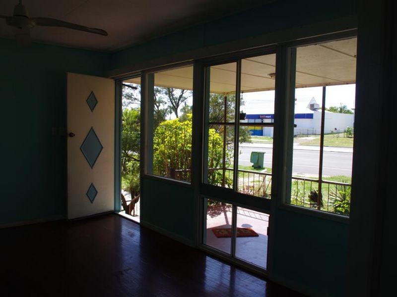 28 Livingstone Street, Bowen QLD 4805