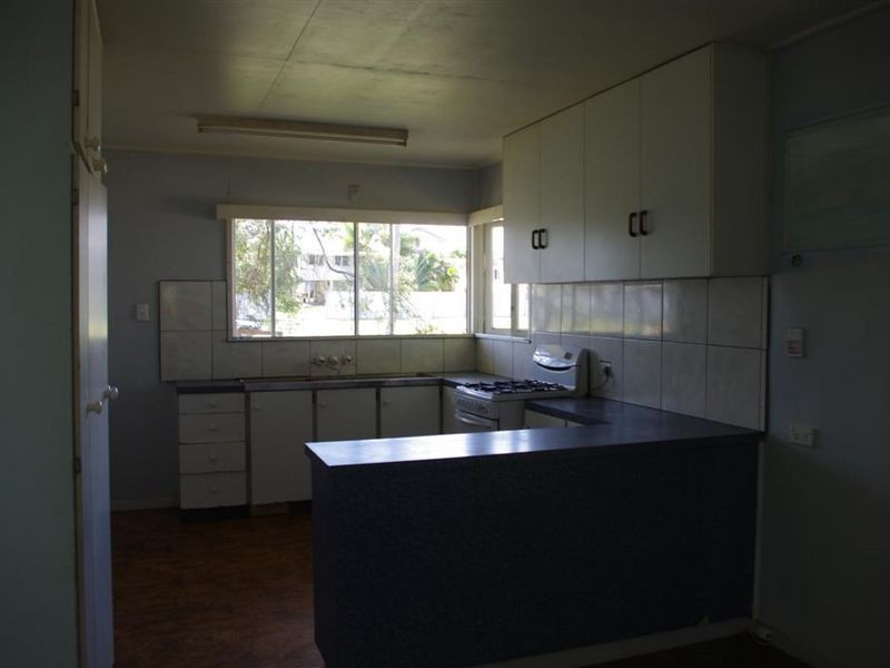 28 Livingstone Street, Bowen QLD 4805