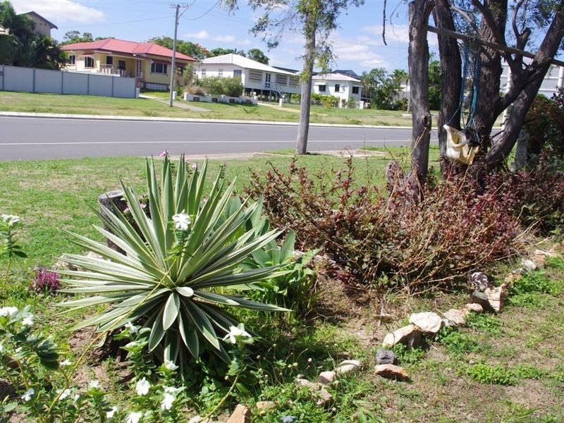 28 Livingstone Street, Bowen QLD 4805