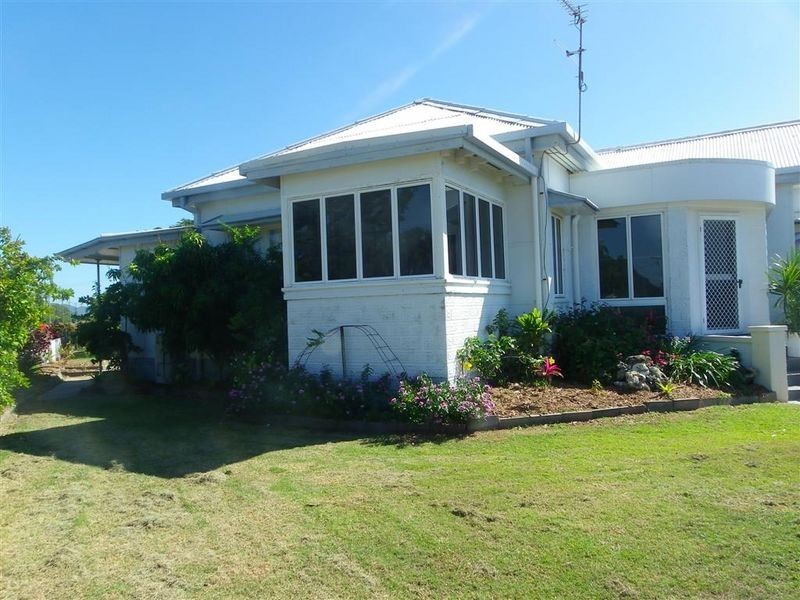 61 The Esplanade, Queens Beach, Bowen QLD 4805