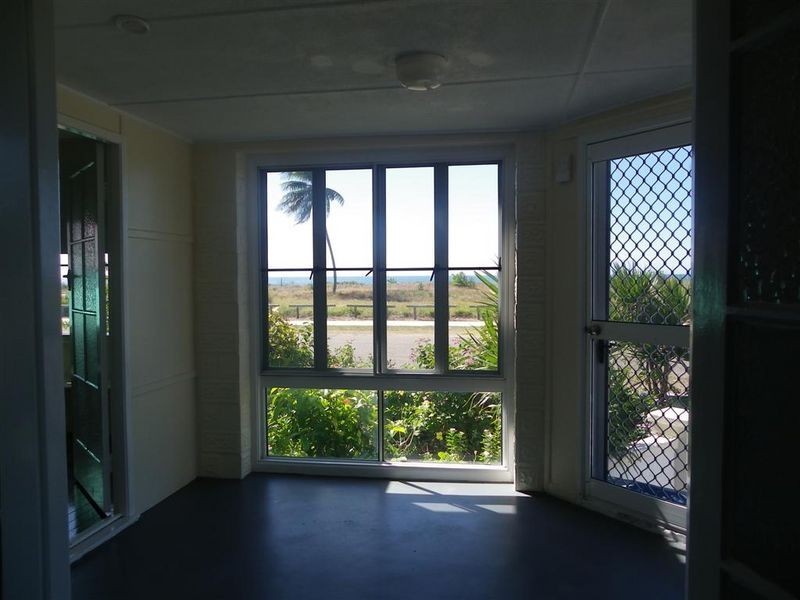 61 The Esplanade, Queens Beach, Bowen QLD 4805