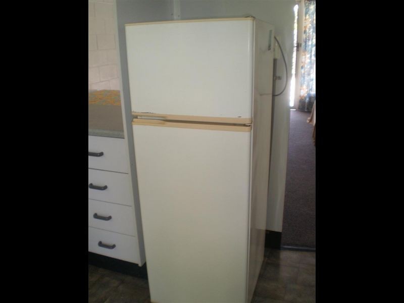 2/57 Poole Street, Bowen QLD 4805