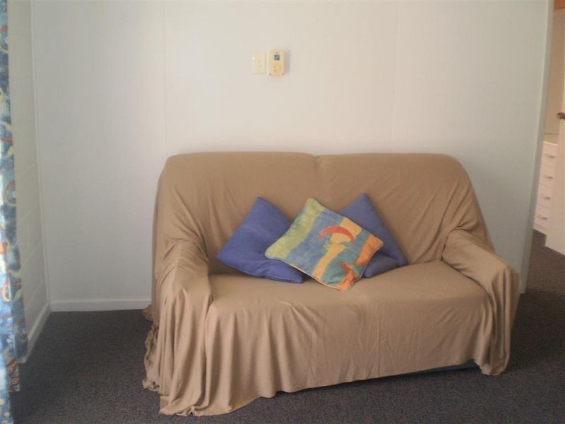 2/57 Poole Street, Bowen QLD 4805