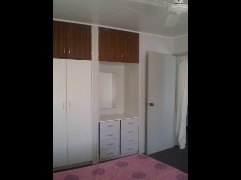 2/57 Poole Street, Bowen QLD 4805