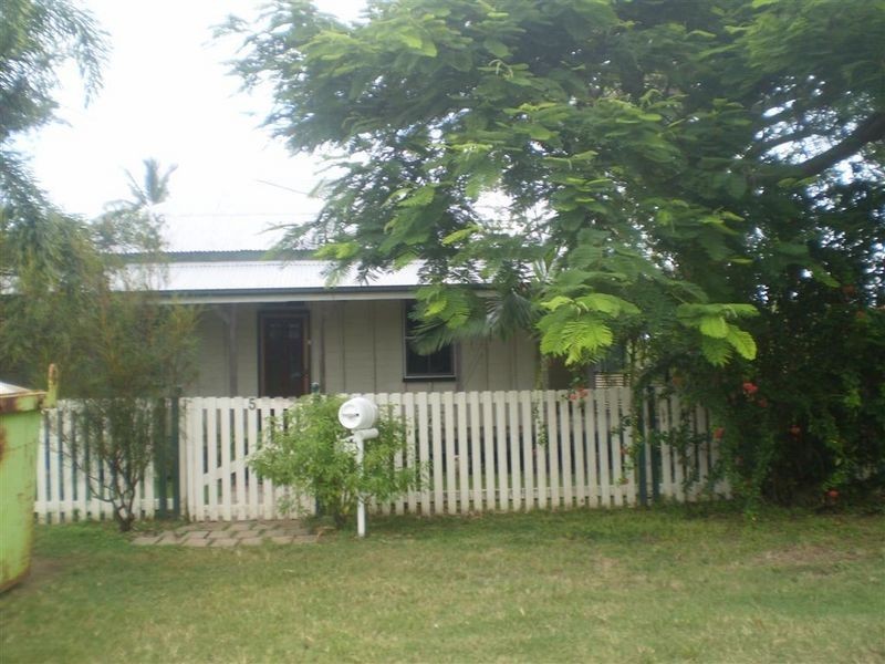 5 Gordon Street, Bowen QLD 4805