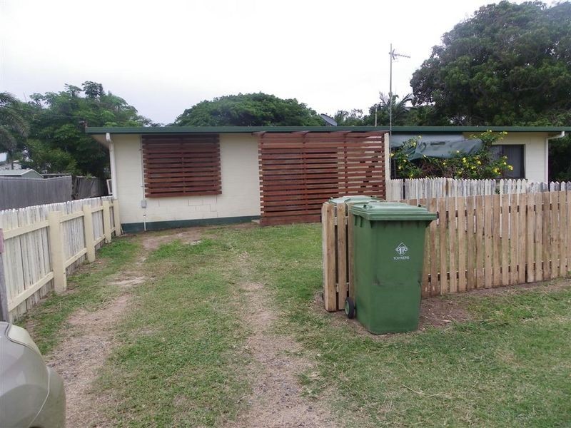 1/7 Brisbane Street, Bowen QLD 4805