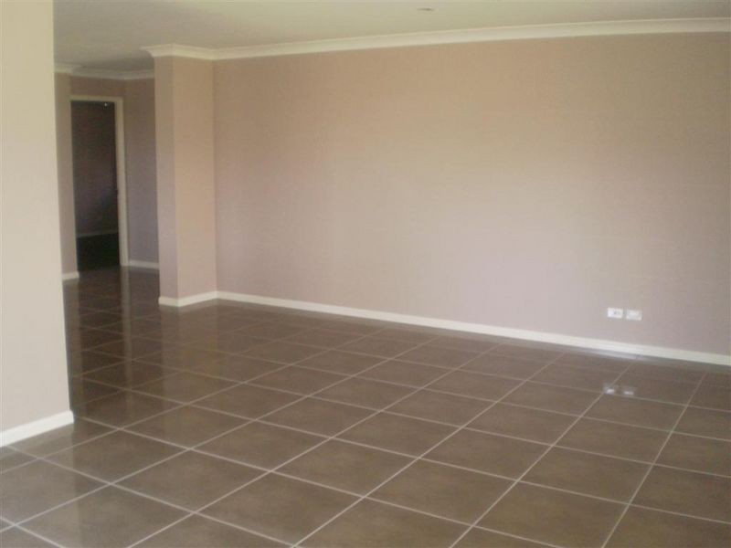 7 Crofton Street, Bowen QLD 4805