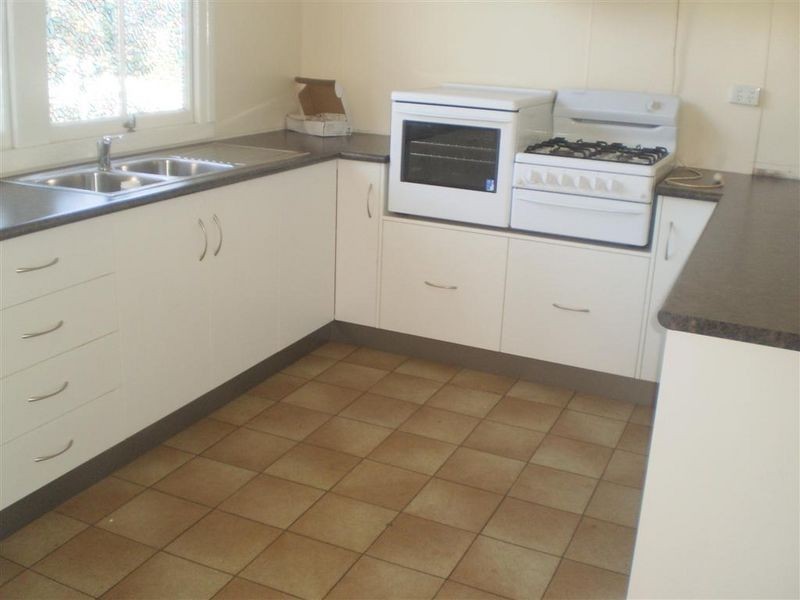 61 The Esplanade, Bowen QLD 4805