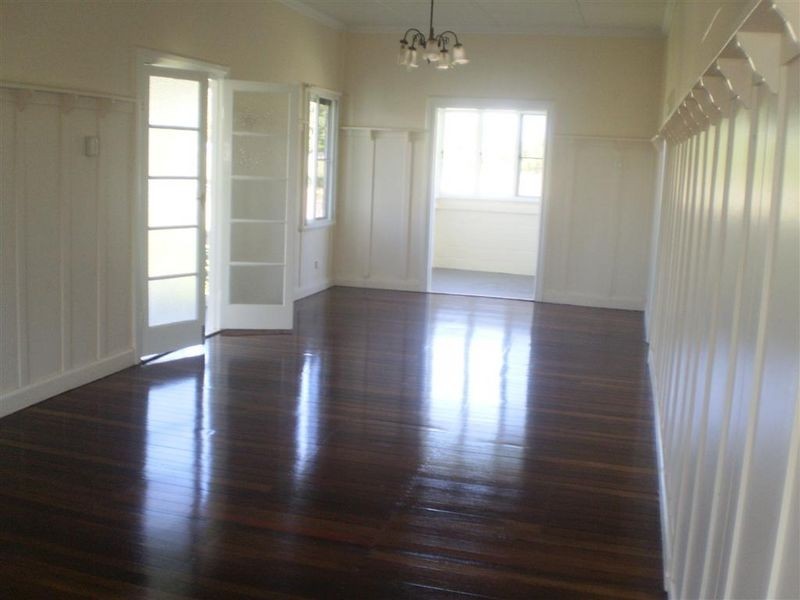 61 The Esplanade, Bowen QLD 4805