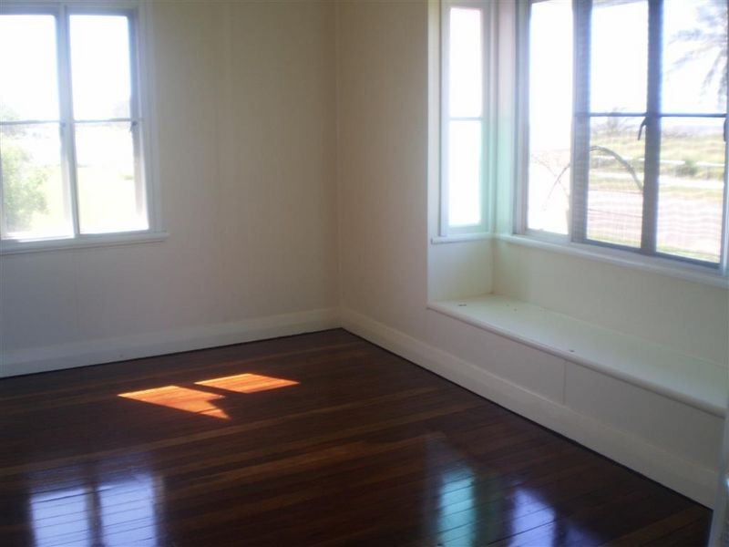 61 The Esplanade, Bowen QLD 4805