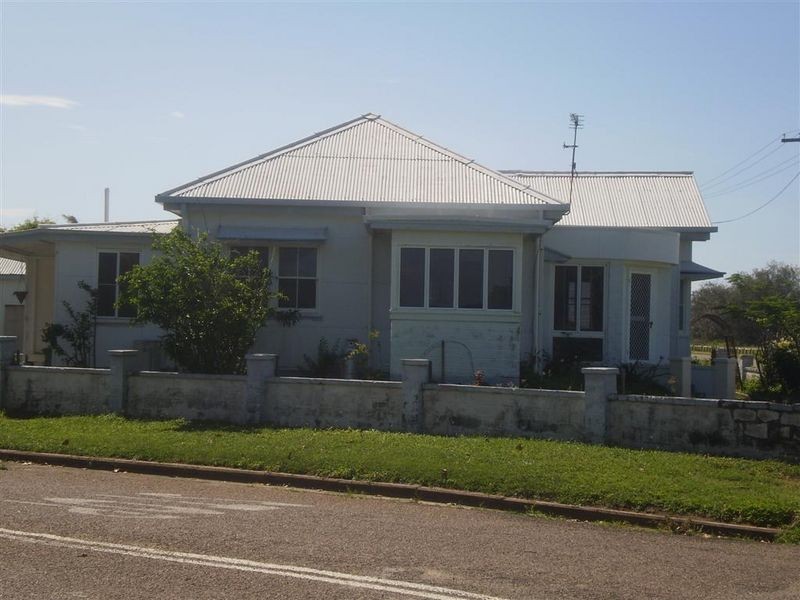 61 The Esplanade, Bowen QLD 4805