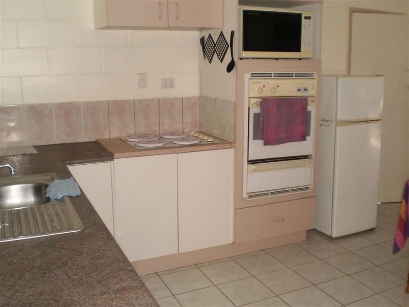 3 Hay Street, Bowen QLD 4805