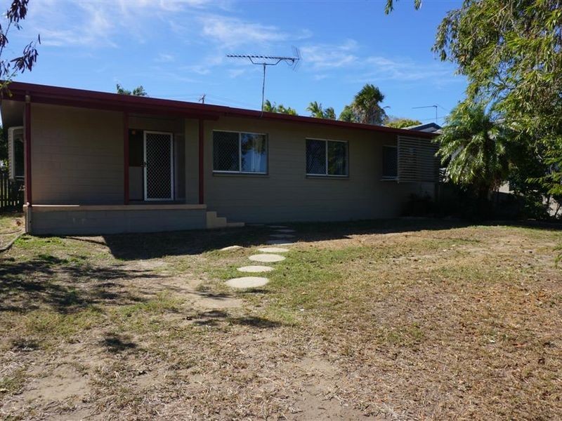 4 Bull Crescent, Bowen QLD 4805