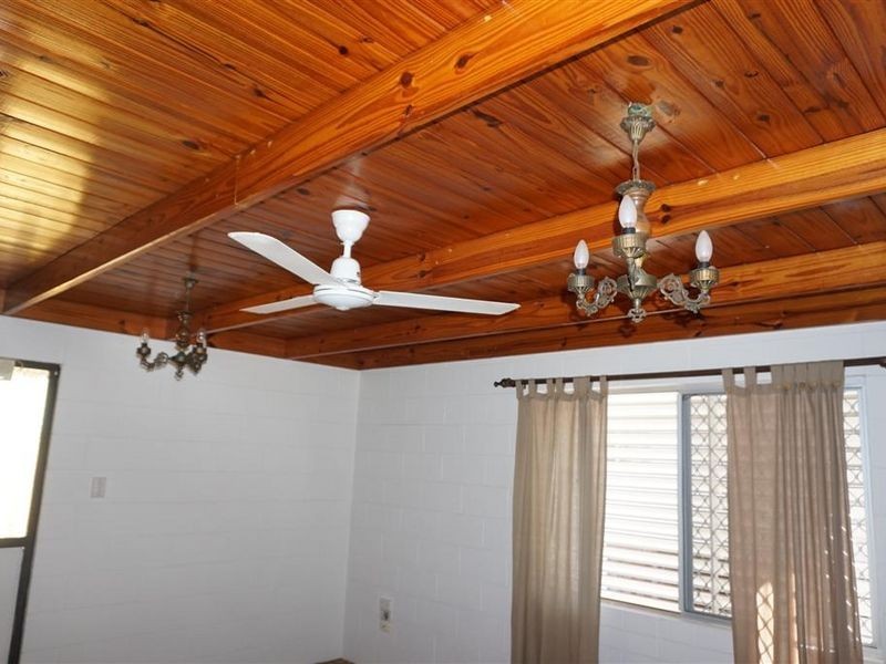 4 Bull Crescent, Bowen QLD 4805