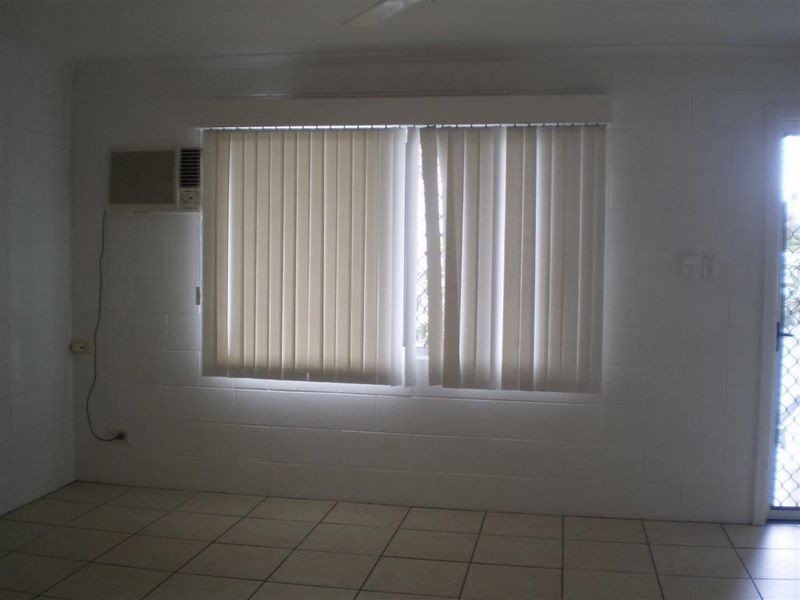 Unit 2/12 Casuarina Street, Bowen QLD 4805
