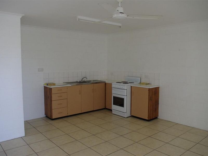 Unit 2/12 Casuarina Street, Bowen QLD 4805