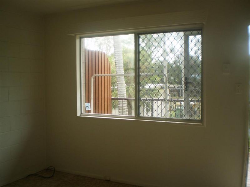 1/12 Verna Street, Bowen QLD 4805