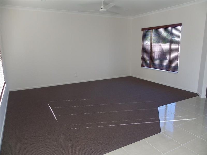 30 Seabreeze Crescent, Bowen QLD 4805