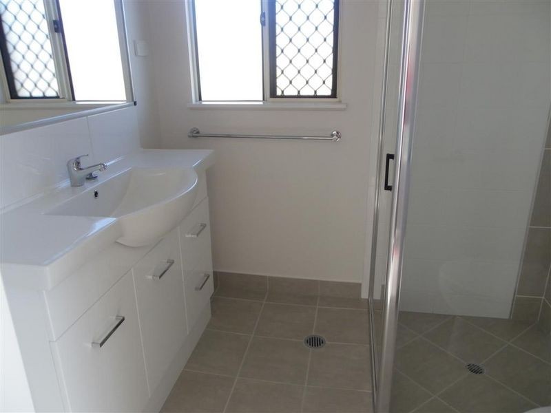 30 Seabreeze Crescent, Bowen QLD 4805