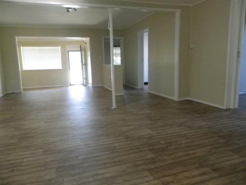 11 Brisbane Street, Bowen QLD 4805