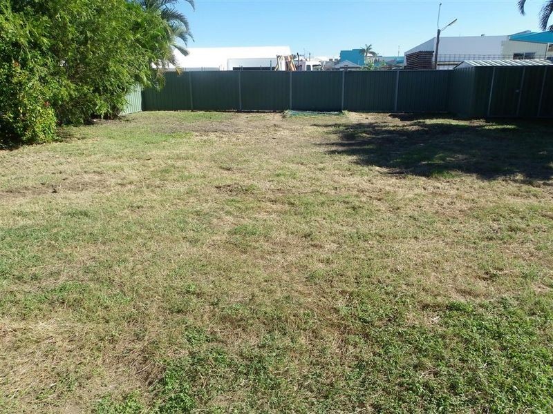 11 Brisbane Street, Bowen QLD 4805