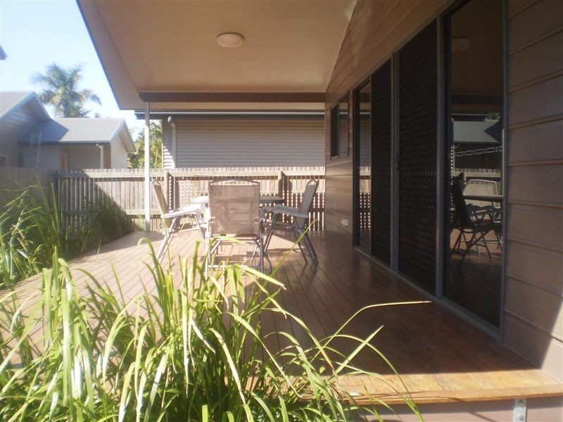 1/32 St Kilda Street, Bowen QLD 4805