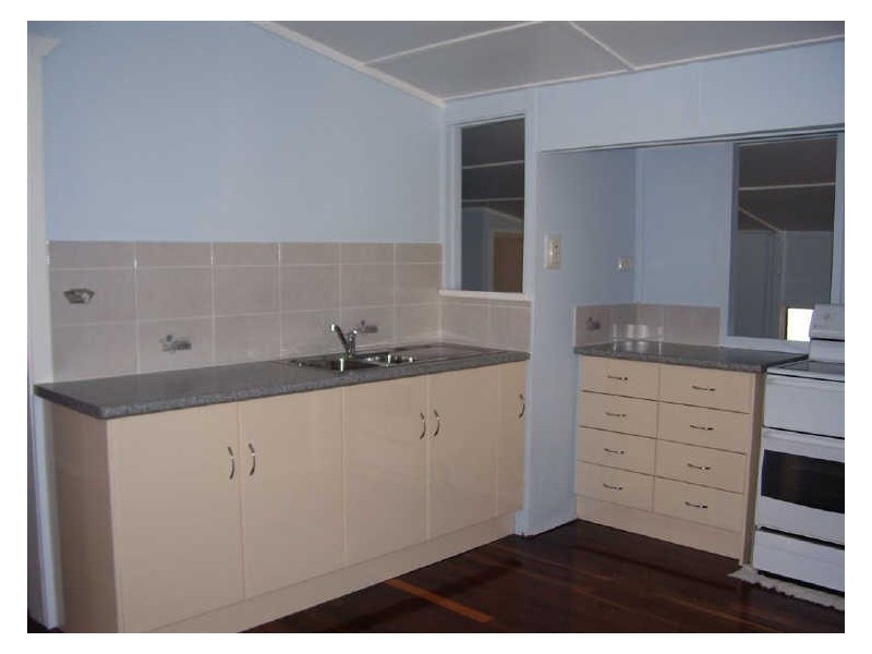 124 Herbert Street, Bowen QLD 4805