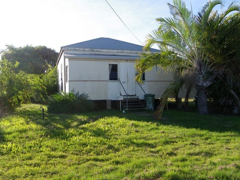 64 Poole Street, Bowen QLD 4805
