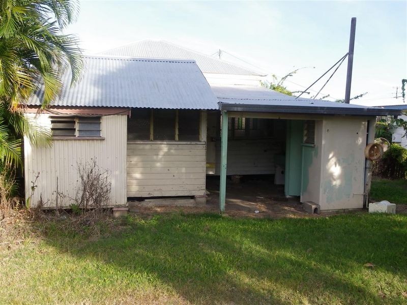 64 Poole Street, Bowen QLD 4805