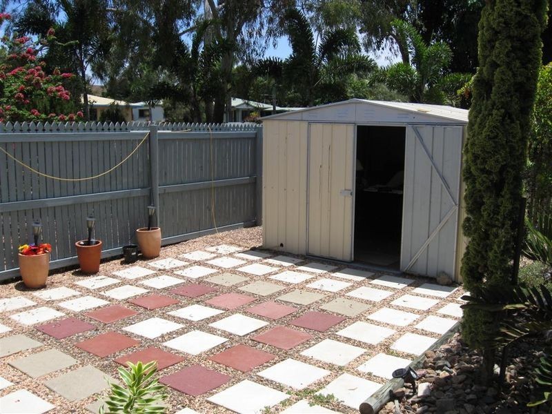 9 Oak Crescent, Bowen QLD 4805