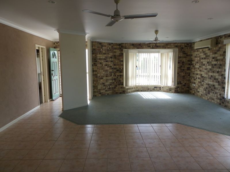 9 Oak Crescent, Bowen QLD 4805