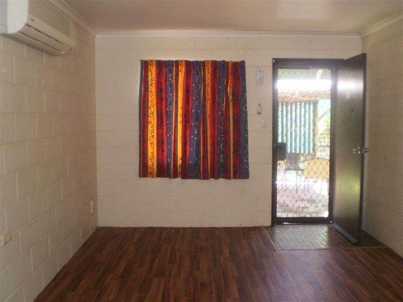 4/89 Powell Street, Bowen QLD 4805