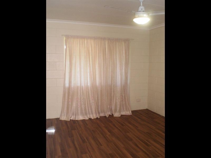 4/89 Powell Street, Bowen QLD 4805