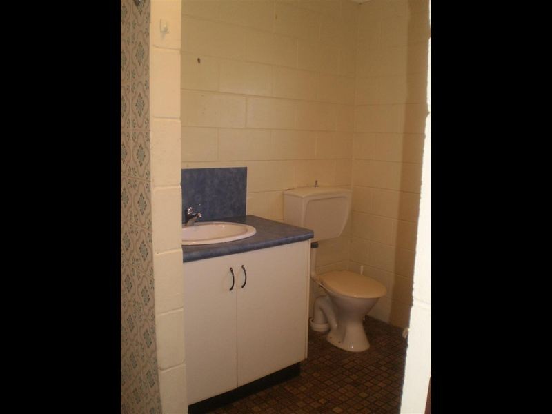 4/89 Powell Street, Bowen QLD 4805