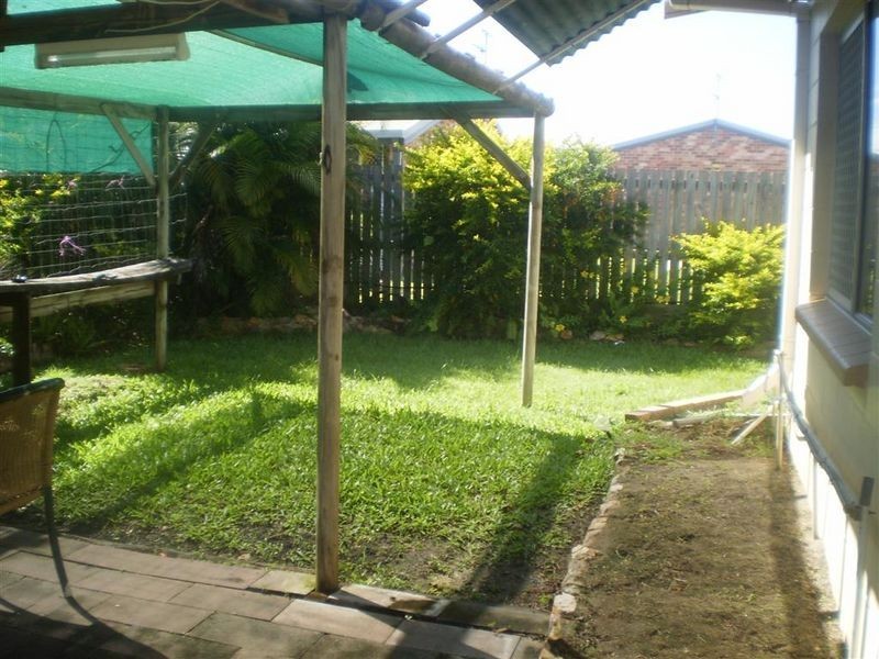 4/89 Powell Street, Bowen QLD 4805