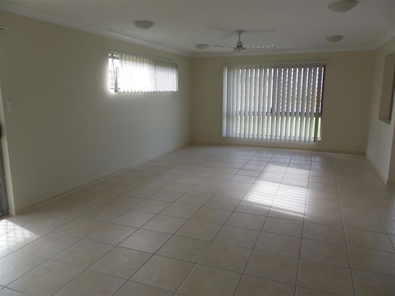 1 Sapphire Crescent, Bowen QLD 4805