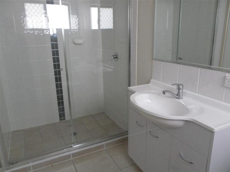 1 Sapphire Crescent, Bowen QLD 4805