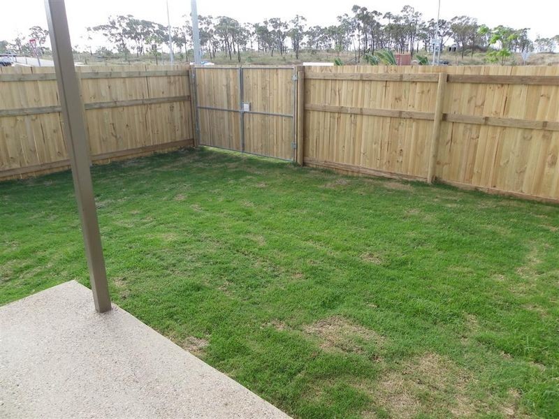 1 Sapphire Crescent, Bowen QLD 4805